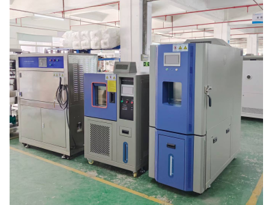 紫外線(xiàn)老化箱出口印度卡塔爾客戶(hù)公